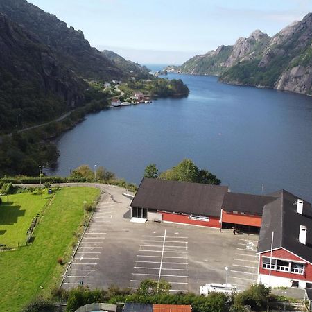 Brufjell Hostel&Parking Flekkefjord Exterior foto