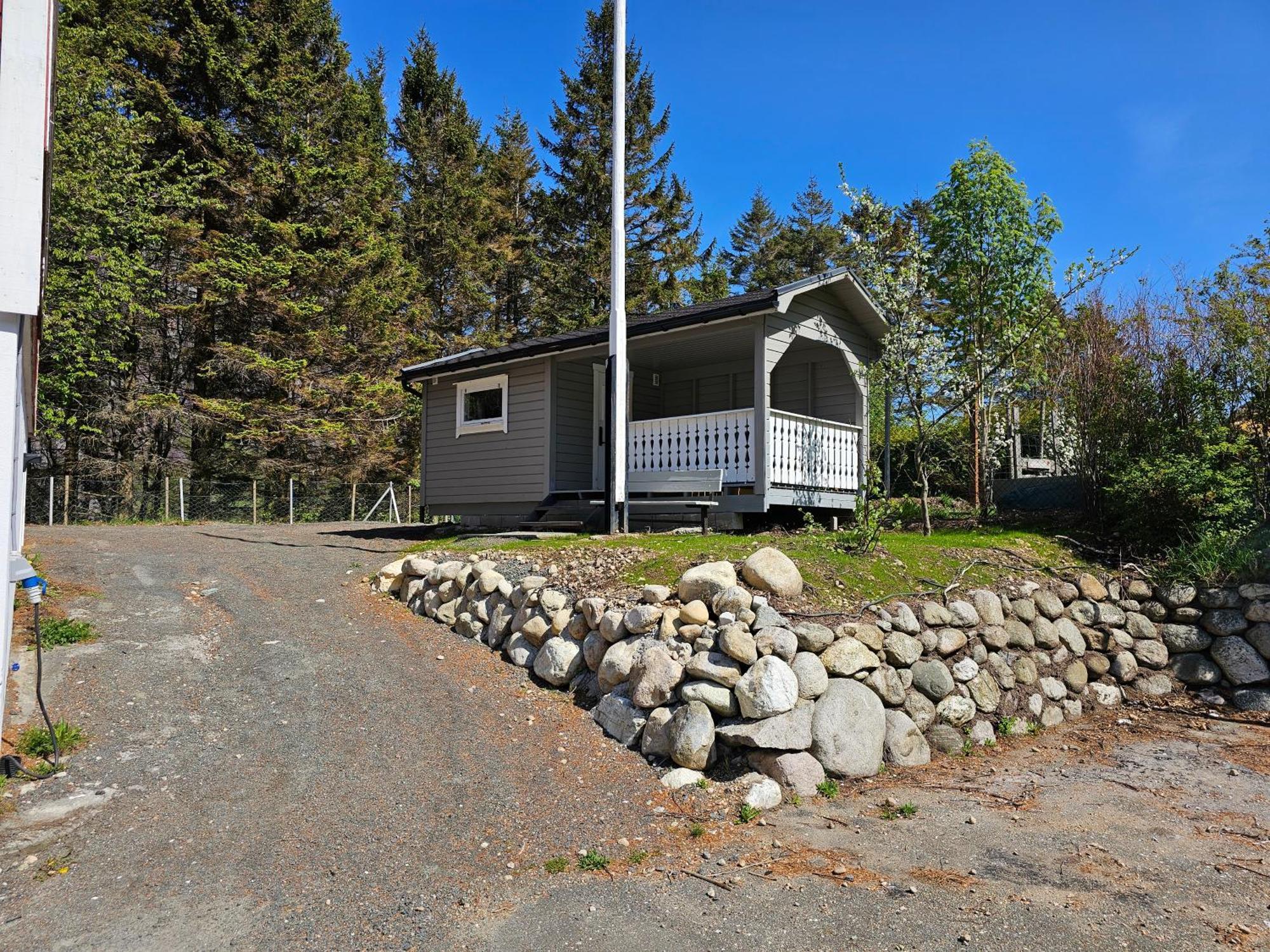 Brufjell Hostel&Parking Flekkefjord Exterior foto